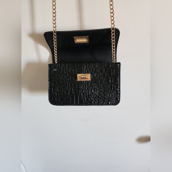 Black and Gold Alligator Print Crossbody Purse NWOT - Picture 3 of 9